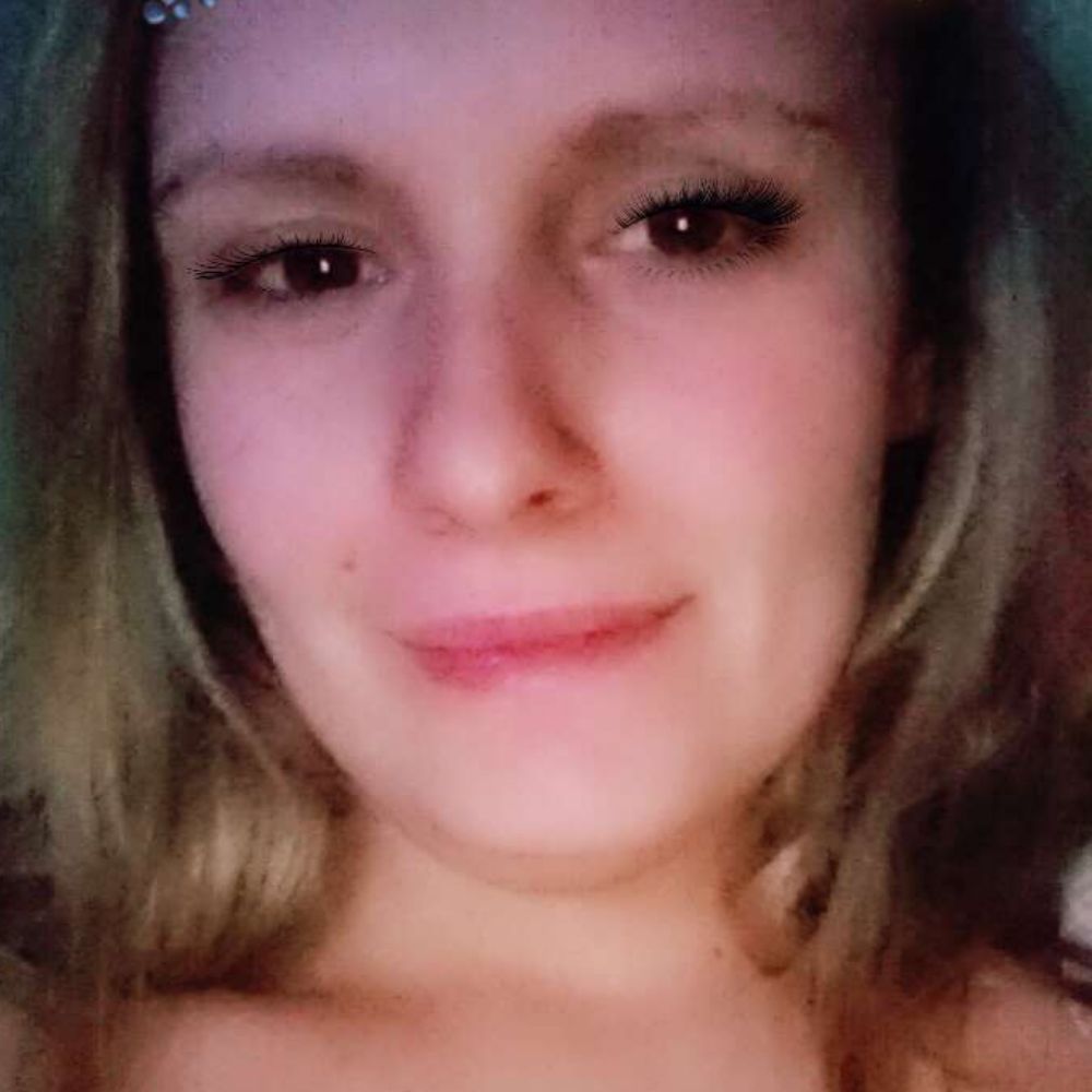 Meet your Posher, Cierra